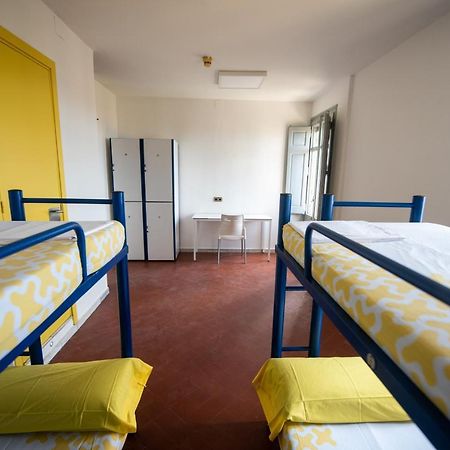 Alberg Barcelona Xanascat Buitenkant foto