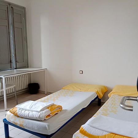 Alberg Barcelona Xanascat Buitenkant foto