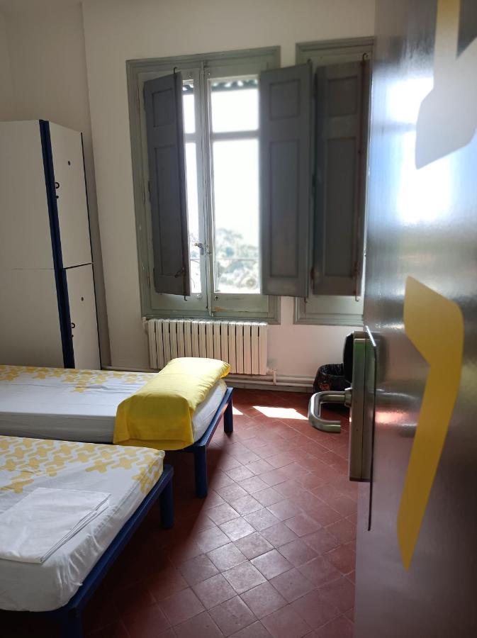 Alberg Barcelona Xanascat Buitenkant foto